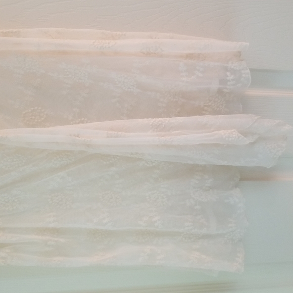 💕 VINTAGE LACE TOP 💕 - Picture 3 of 5